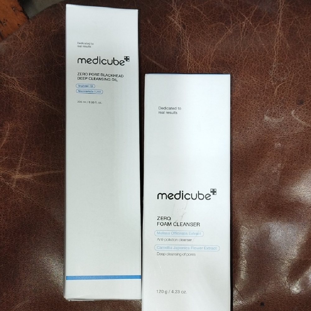 Medicube Zero Pore Cleansing Duo - White